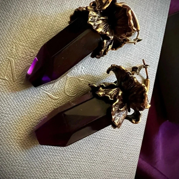 Alexander McQueen Crystal Iris Flower Drop Earrings - Picture 6 of 8